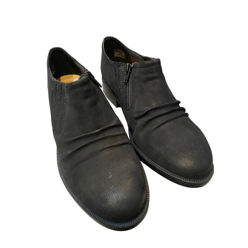 Clarks Adalynn Ezra Black Nubuck Leather Ruched Zip Ankle Boots Wide Width 9.5 W